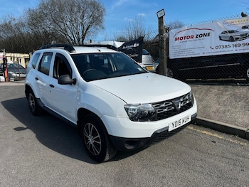 Used Dacia Duster 2015 for sale - 77982610: Photo
