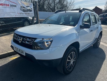 Used Dacia Duster 2015 for sale - 77982610: Photo