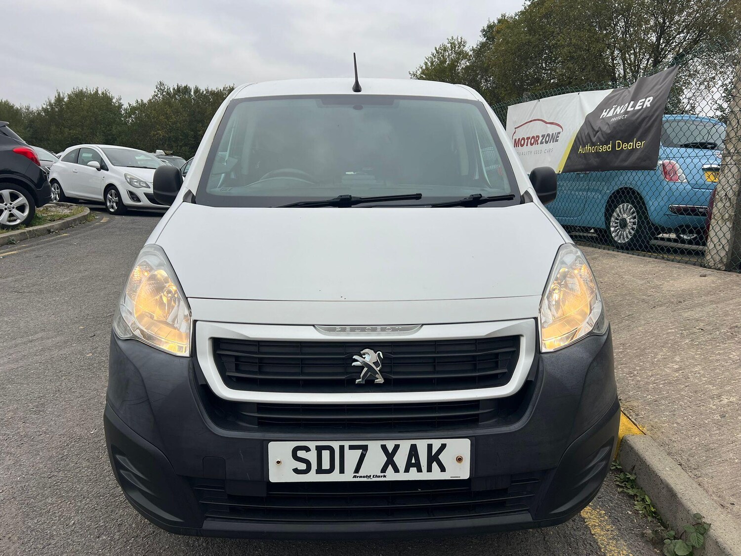 Used Peugeot Partner 2017 for sale - 76743227: Photo 10