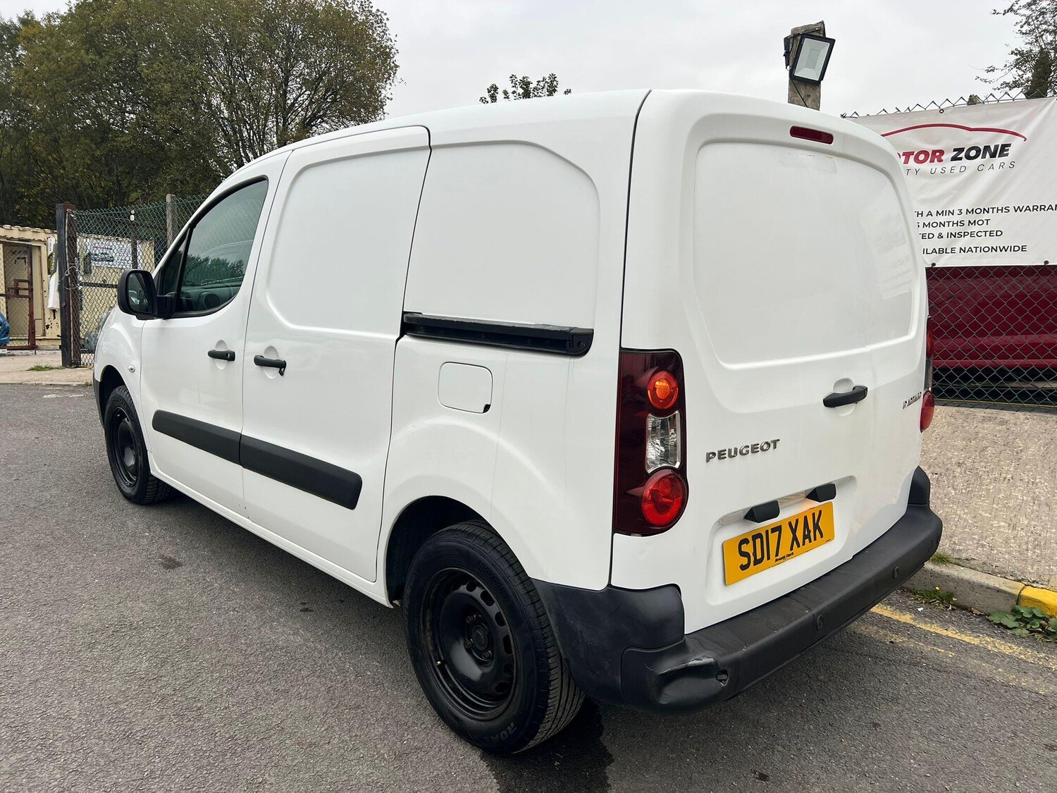 Used Peugeot Partner 2017 for sale - 76743227: Photo 6