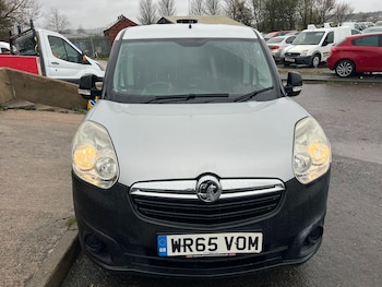 Used Vauxhall Combo 2015 for sale - 76743157: Photo