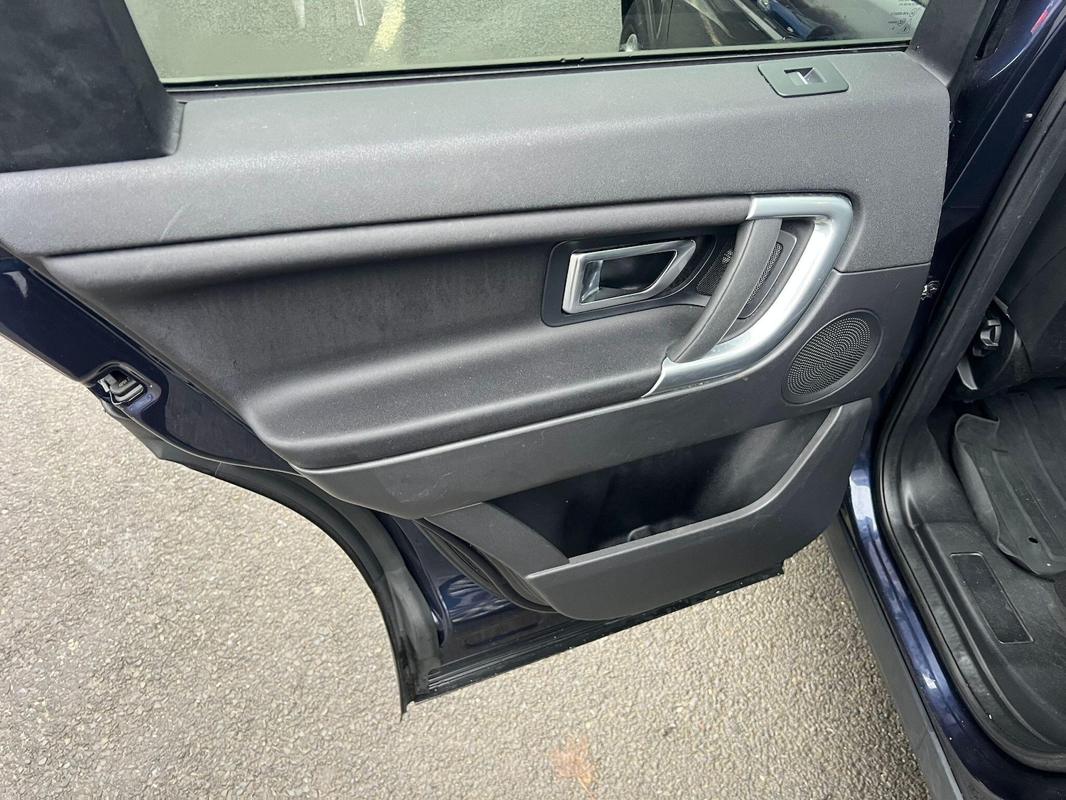 Used Land Rover Discovery Sport 2016 for sale - 77799090: Photo 17