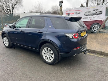 Used Land Rover Discovery Sport 2016 for sale - 77799090: Photo