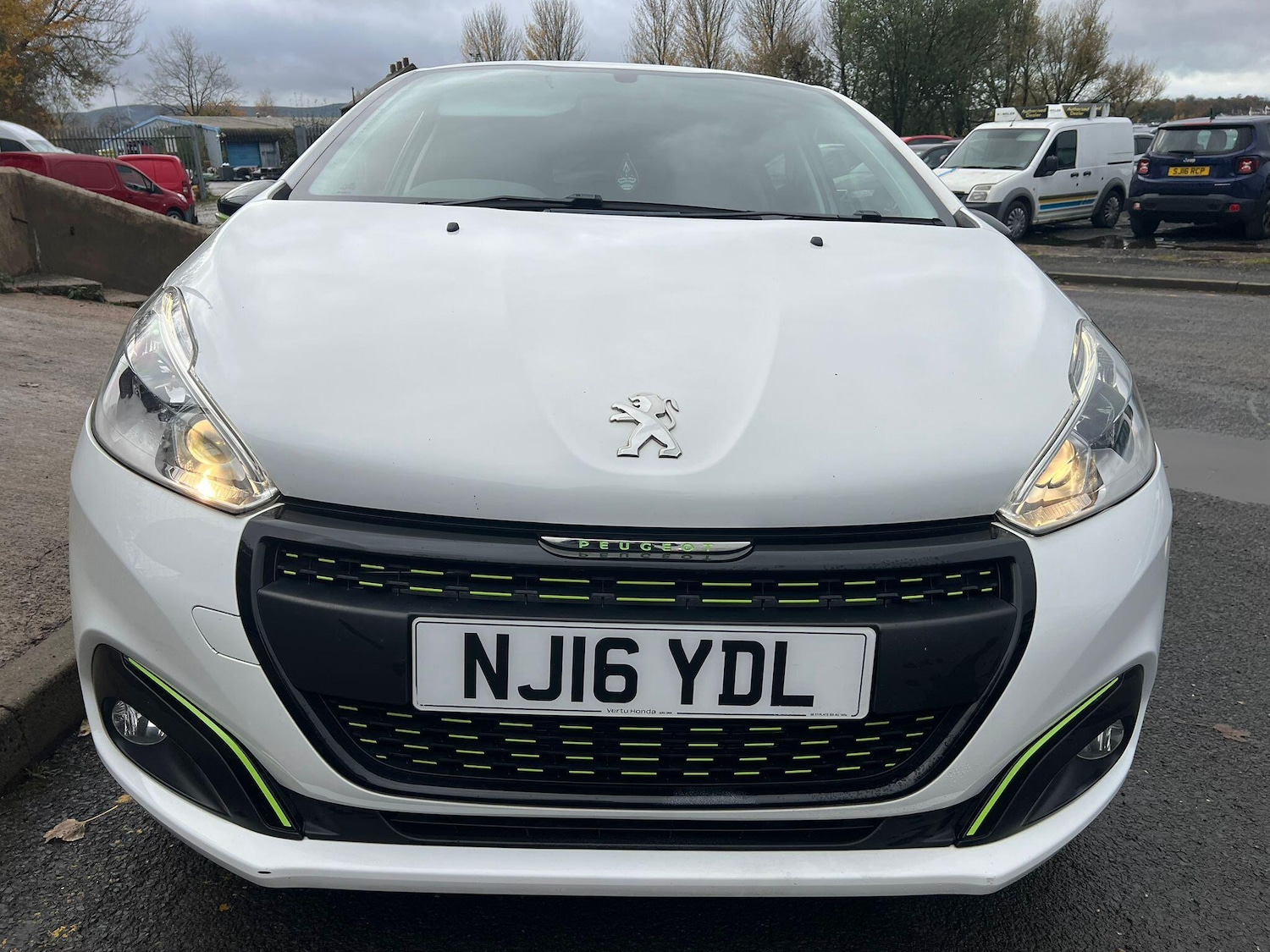 Used Peugeot 208 2016 for sale - 76824992: Photo 2