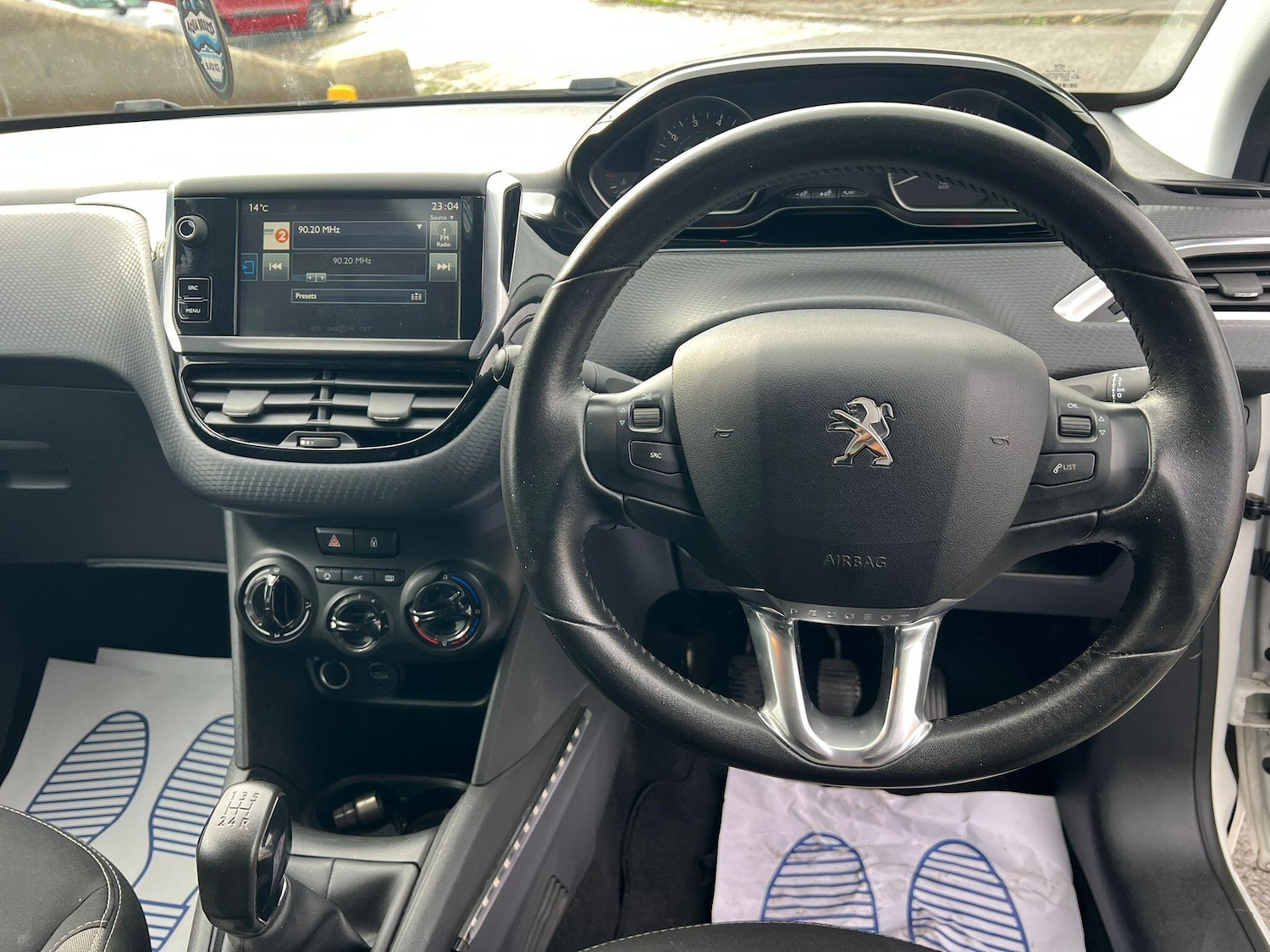 Used Peugeot 208 2016 for sale - 76824992: Photo 24