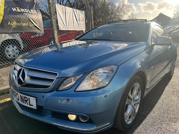 Used Mercedes-Benz E Class 2011 for sale - 76742560: Photo