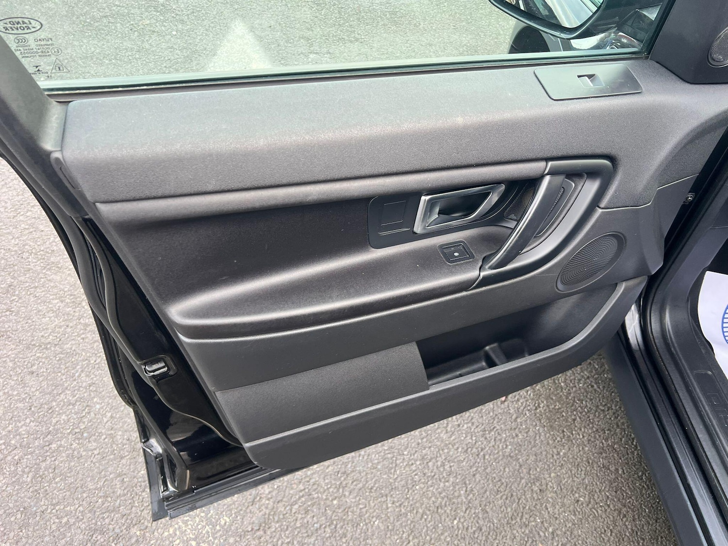 Used Land Rover Discovery Sport for sale - 77242282: Photo 16