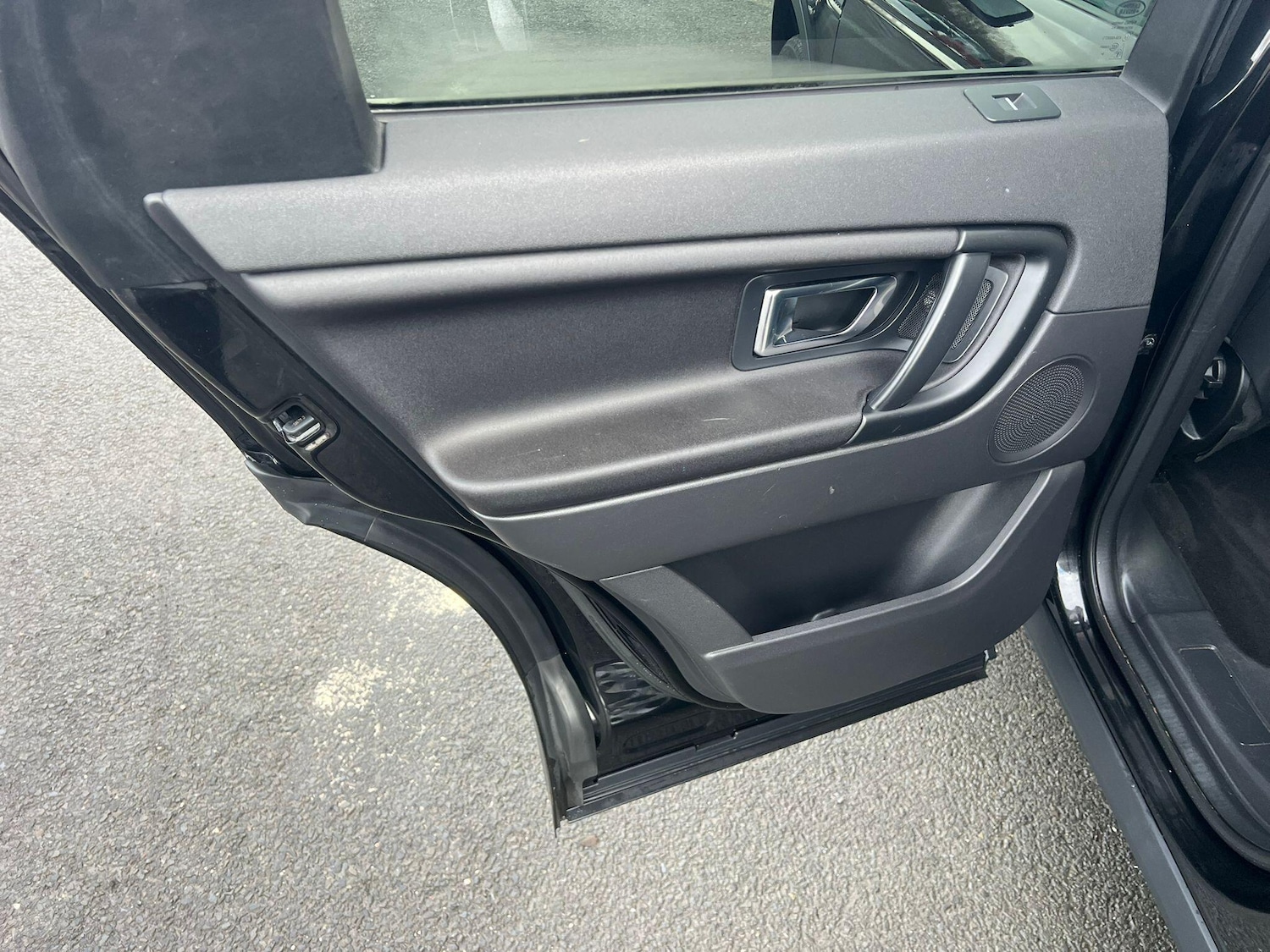 Used Land Rover Discovery Sport for sale - 77242282: Photo 17