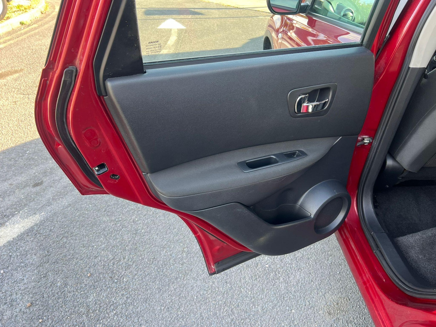 Used Nissan Qashqai 2010 for sale - 76742808: Photo 16