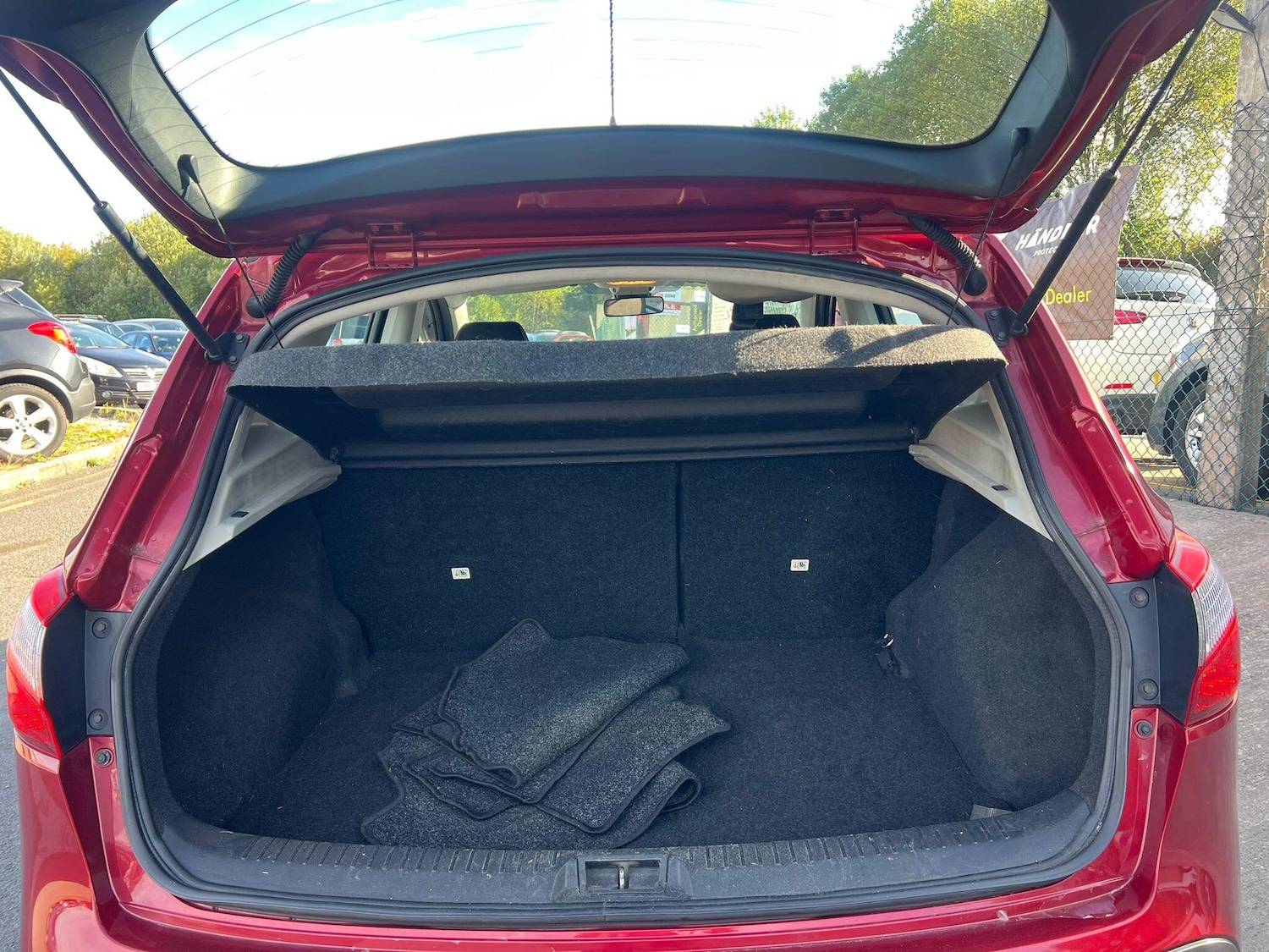 Used Nissan Qashqai 2010 for sale - 76742808: Photo 23