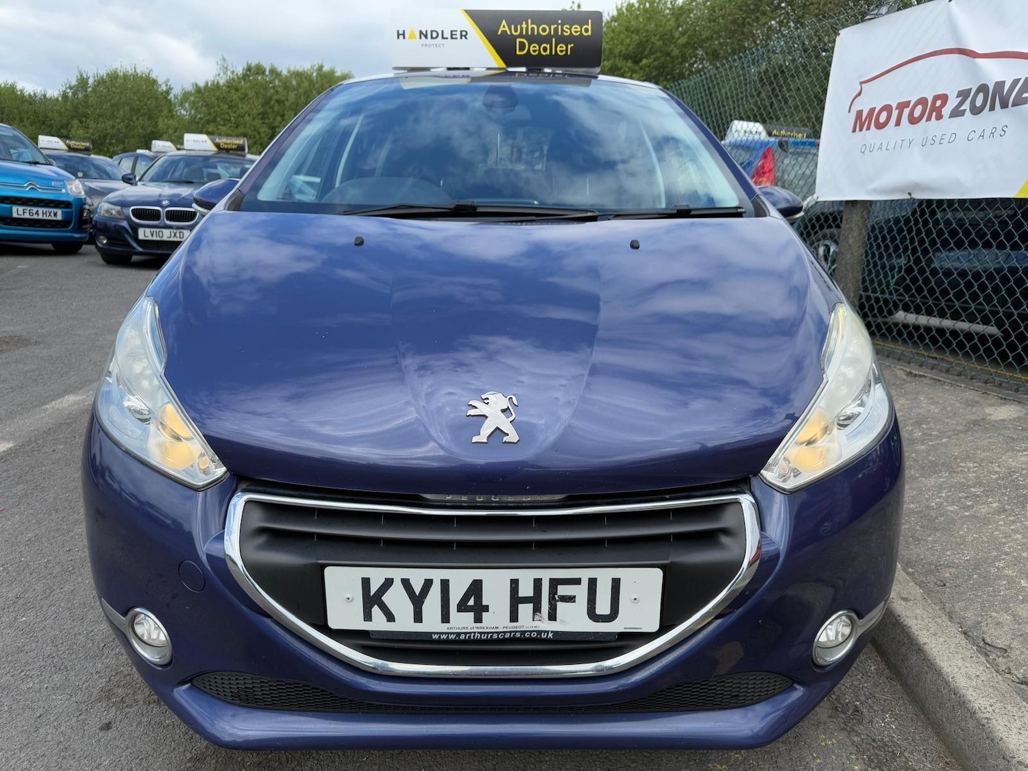 Used Peugeot 208 2014 for sale - 76823918: Photo 6