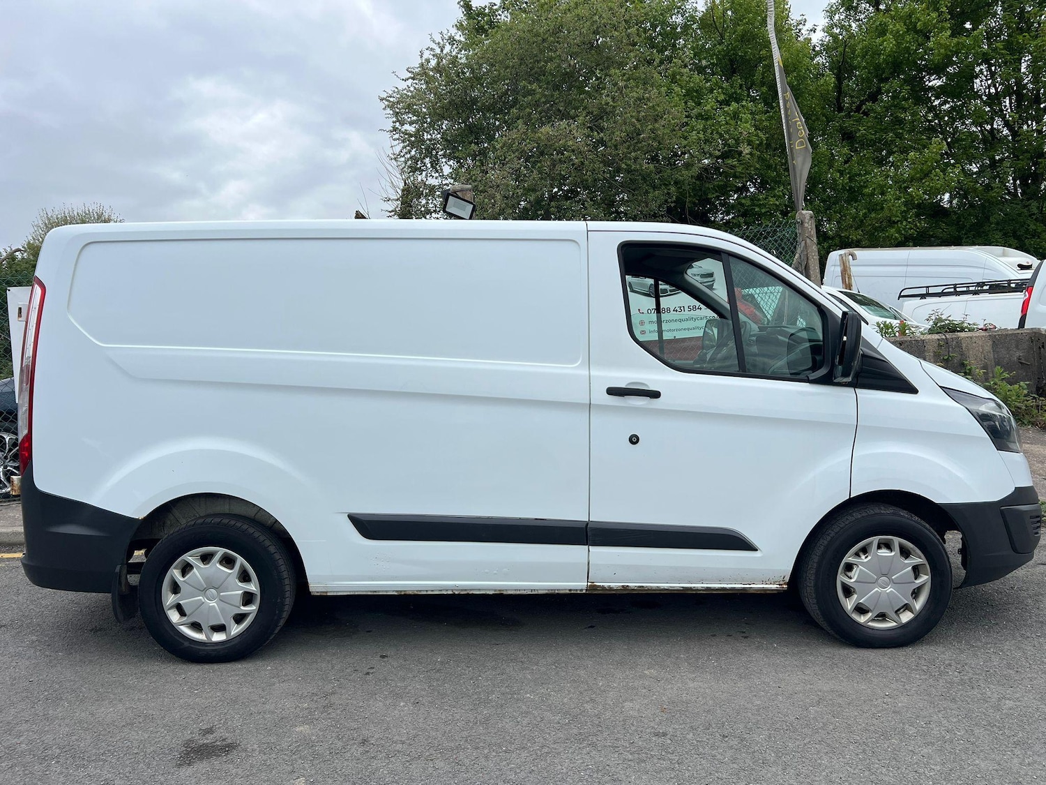 Used Ford Transit Custom 2015 for sale - 76743429: Photo 9