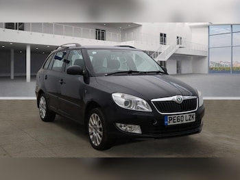 (60) - 1.6 TDI Elegance Euro 5 5dr