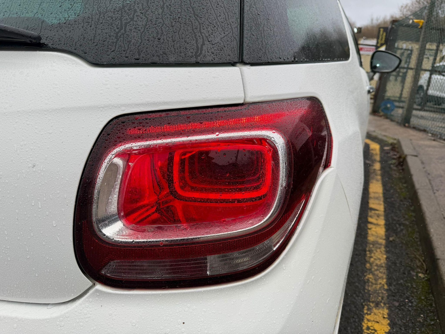 Used Citroen DS3 2013 for sale - 76850131: Photo 24