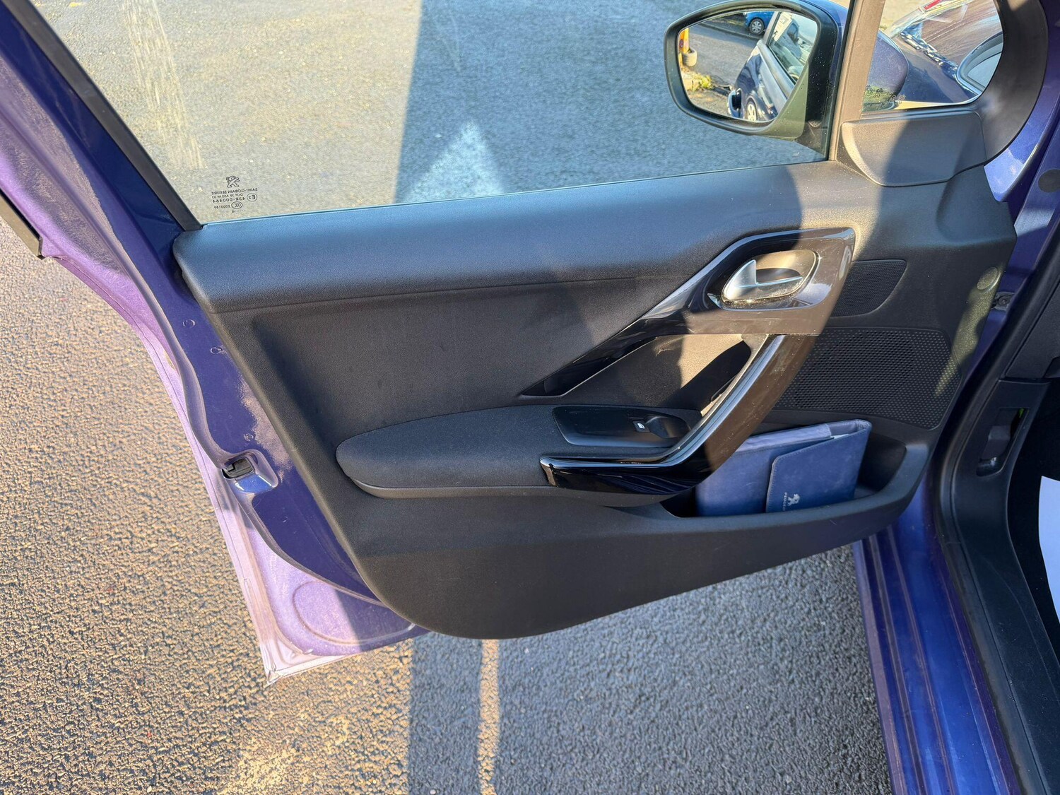 Used Peugeot 208 2014 for sale - 76936339: Photo 17