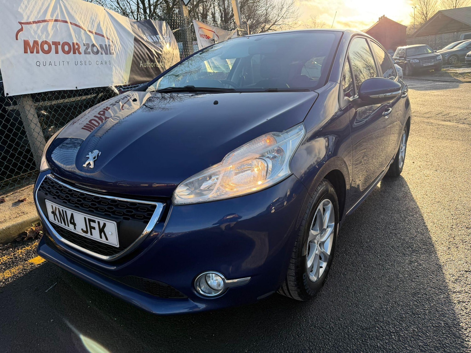 Used Peugeot 208 2014 for sale - 76936339: Photo 3