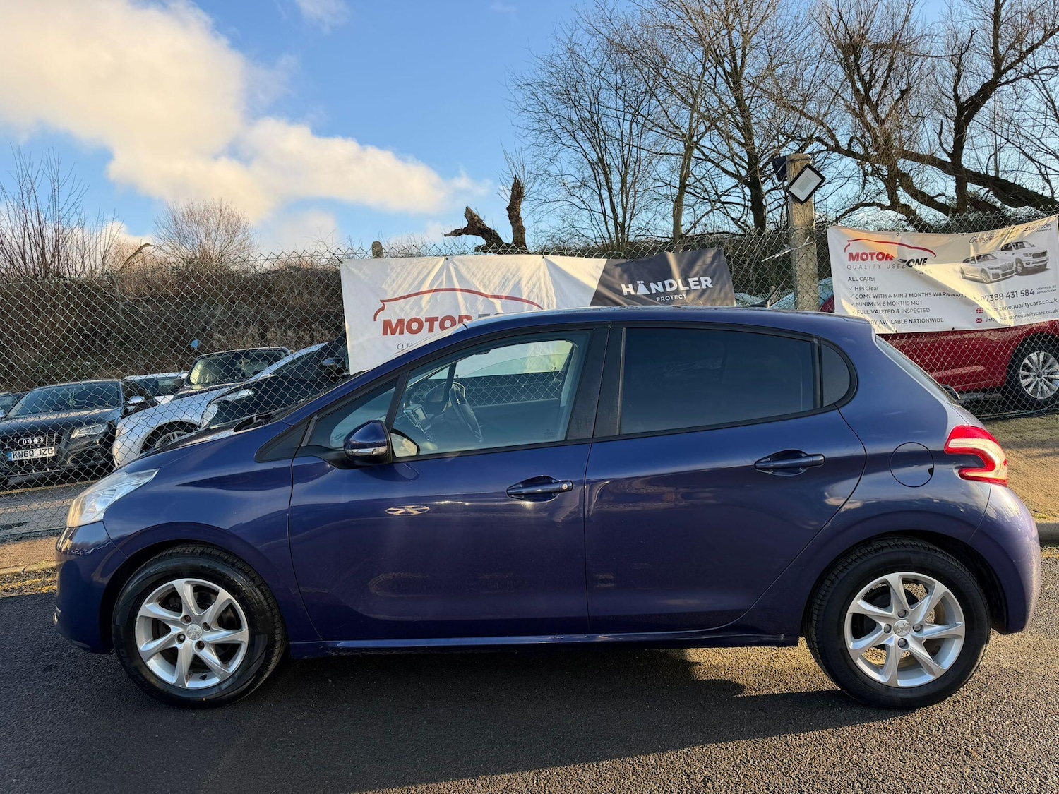 Used Peugeot 208 2014 for sale - 76936339: Photo 5