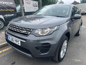 Used Land Rover Discovery Sport 2016 for sale - 76825076: Photo