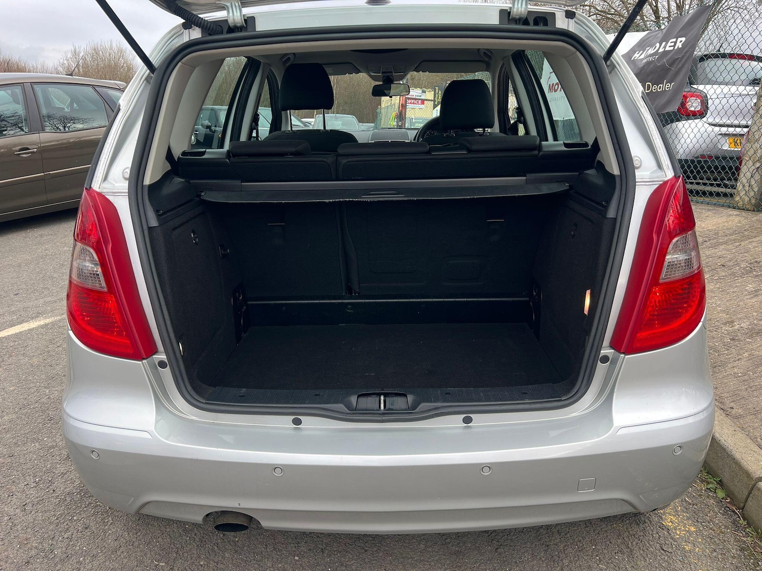 Used Mercedes-Benz A-Class 2011 for sale - 77705055: Photo 20