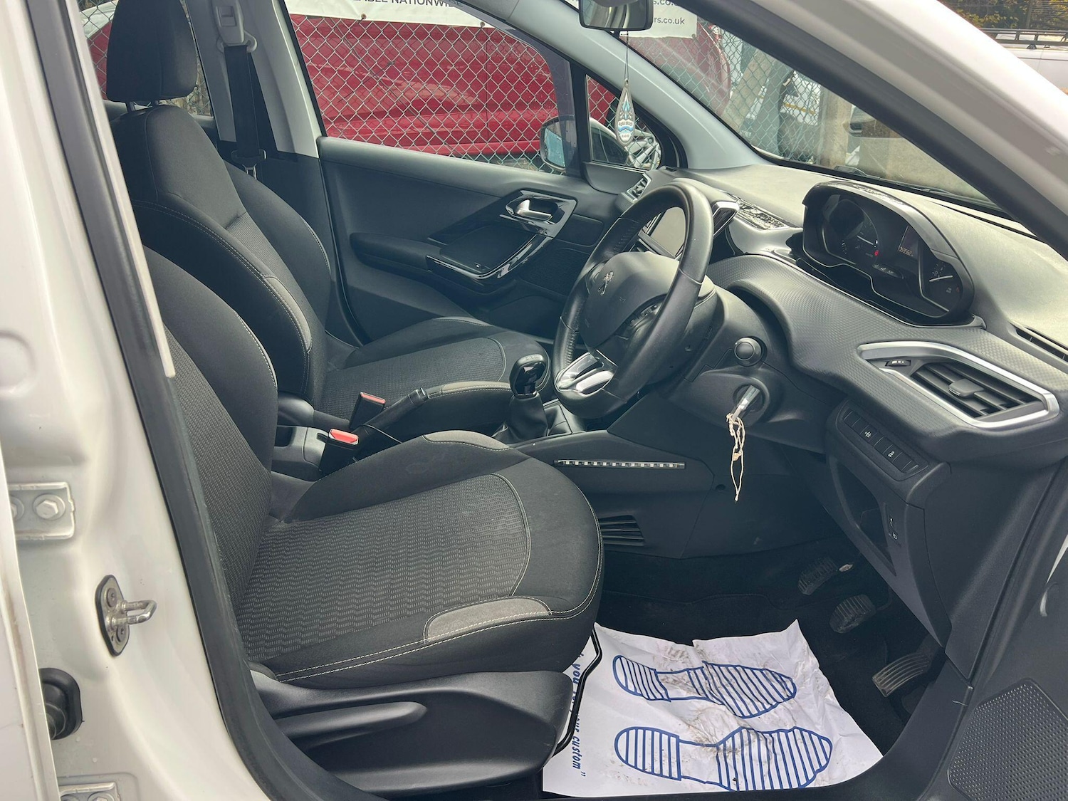 Used Peugeot 208 2016 for sale - 76743206: Photo 12