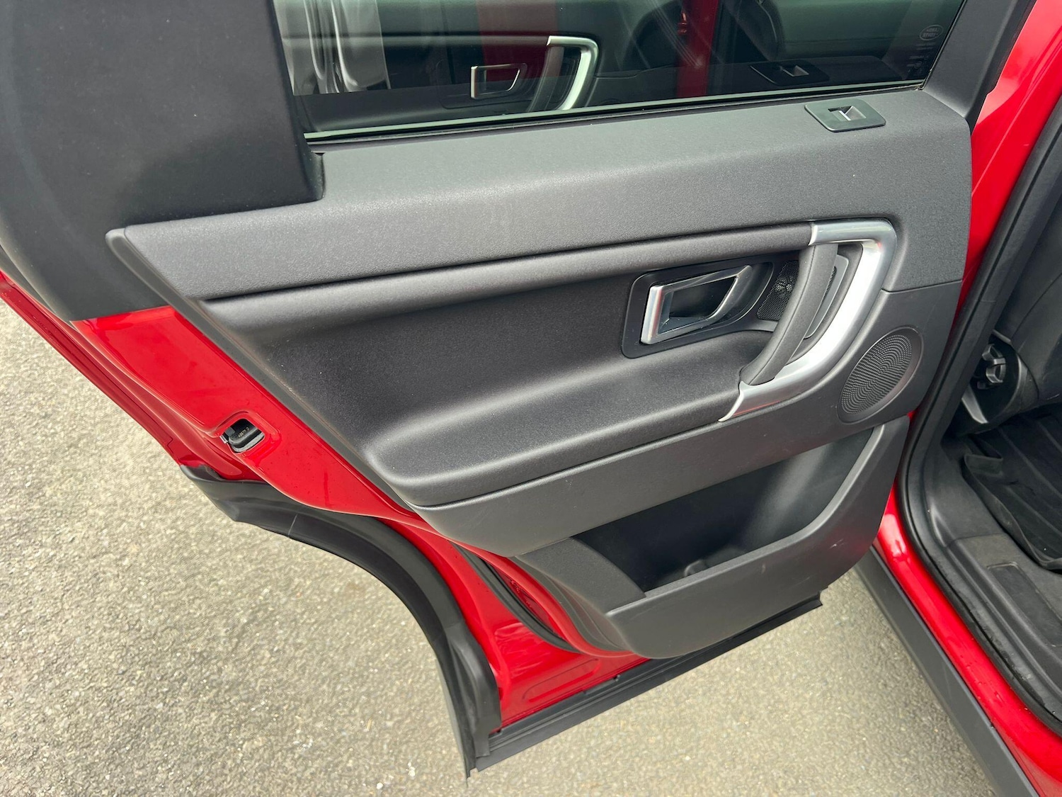 Used Land Rover Discovery Sport 2017 for sale - 76742413: Photo 20