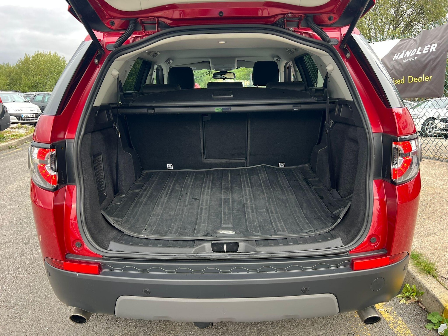 Used Land Rover Discovery Sport 2017 for sale - 76742413: Photo 28