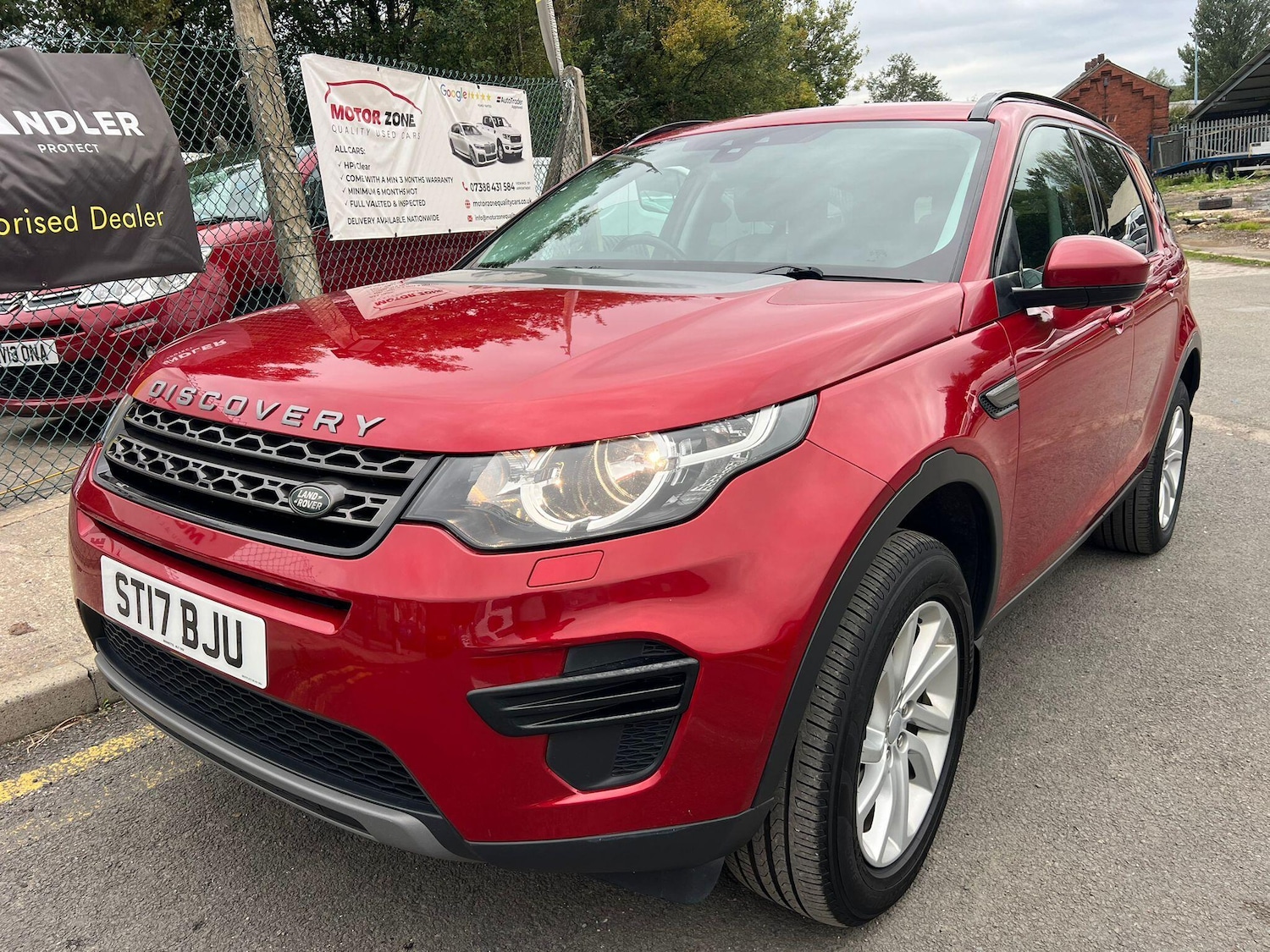 Used Land Rover Discovery Sport 2017 for sale - 76742413: Photo 3