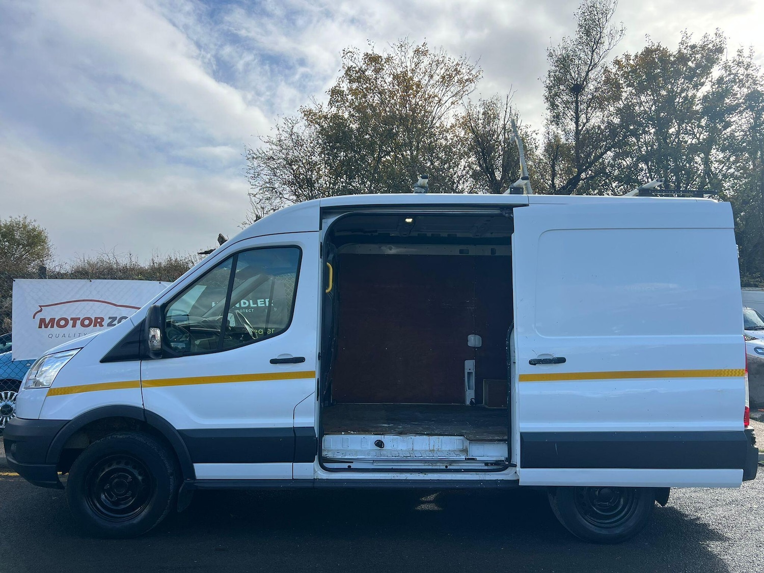 Used Ford Transit 2015 for sale - 76825251: Photo 4