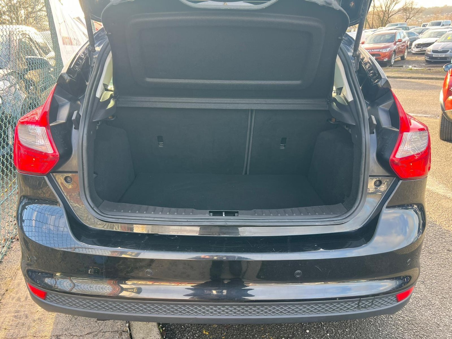 Used Ford Focus 2011 for sale - 77040748: Photo 25