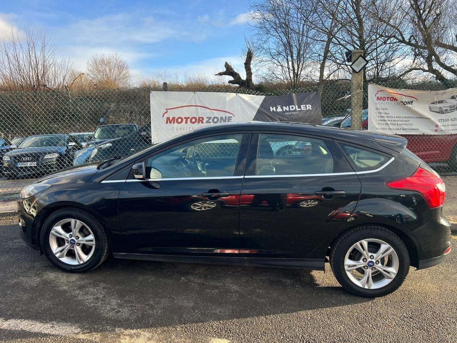 Used Ford Focus 2011 for sale - 77040748: Photo 5