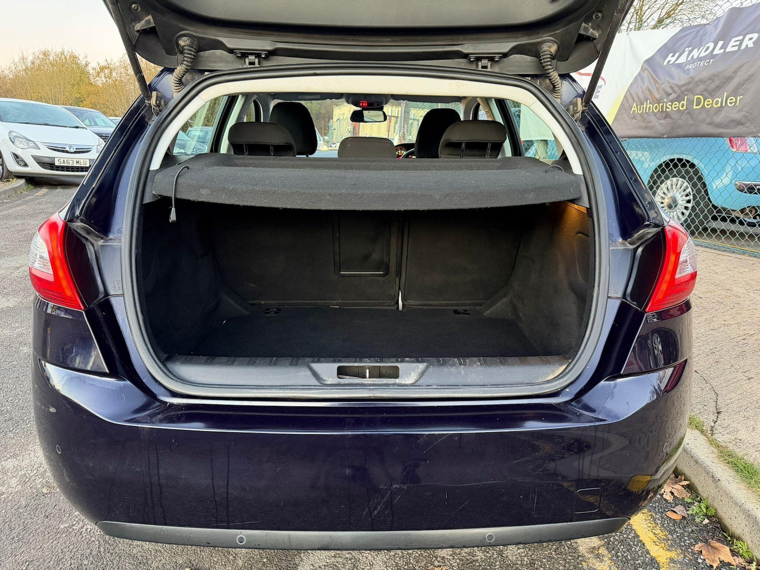 Used Peugeot 308 2014 for sale - 76743340: Photo 25