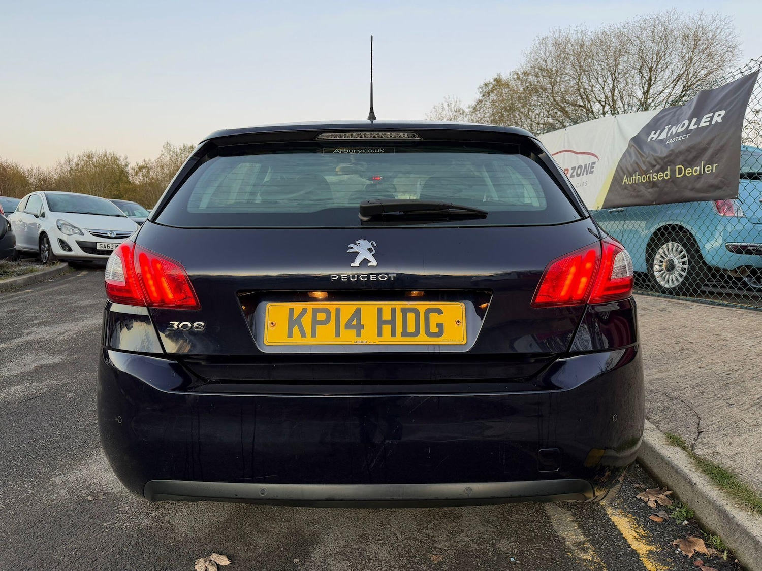 Used Peugeot 308 2014 for sale - 76743340: Photo 9