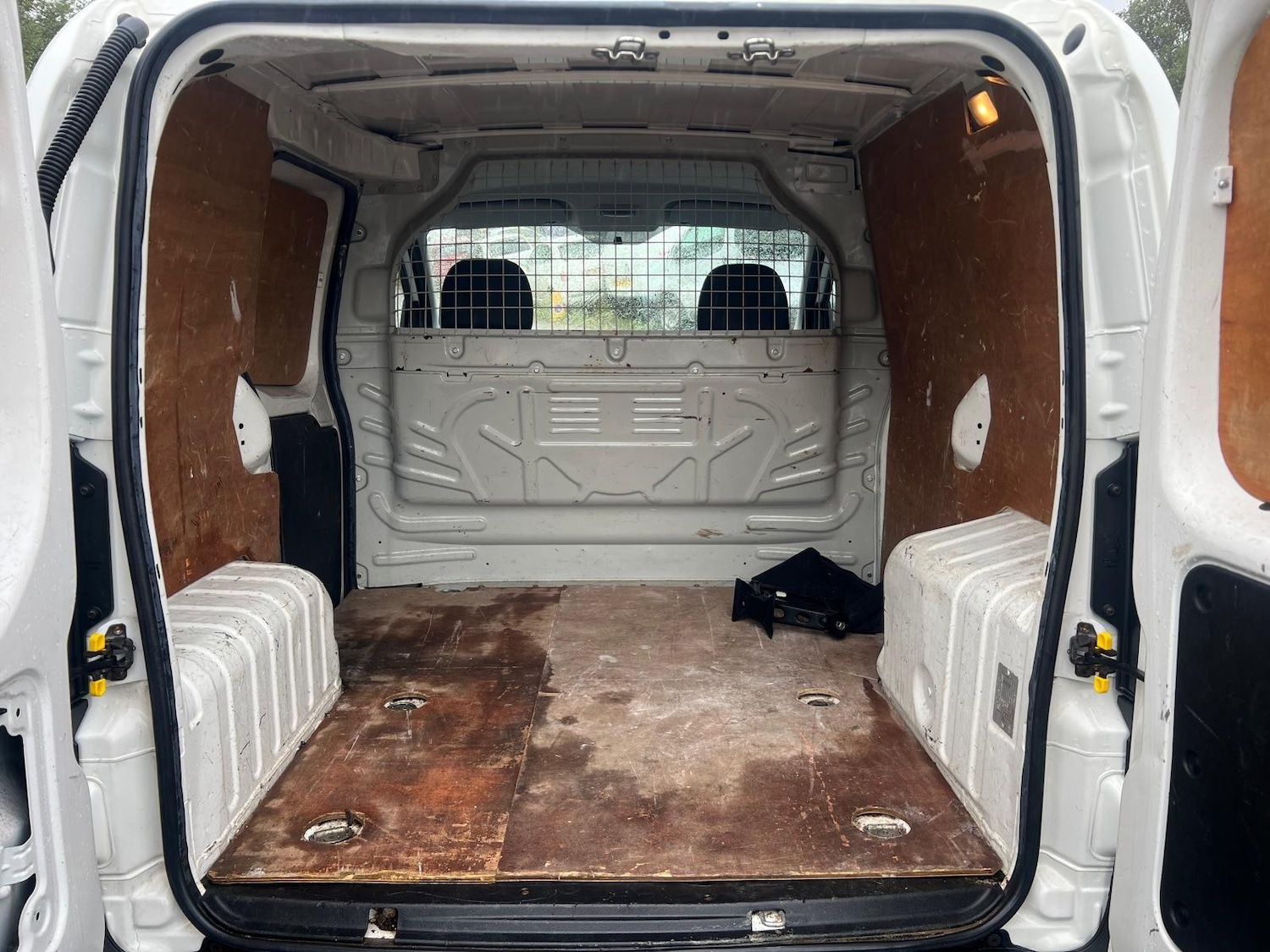 Used Peugeot Bipper 2013 for sale - 76850544: Photo 12