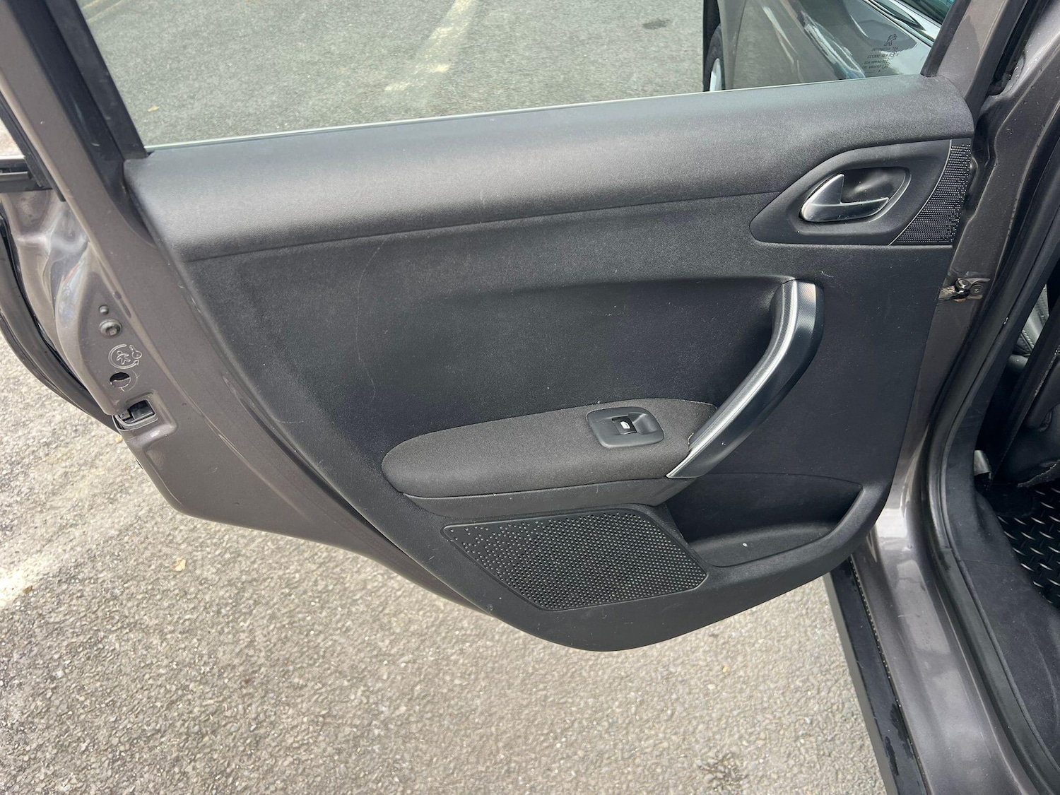 Used Peugeot 2008 2015 for sale - 76743527: Photo 13