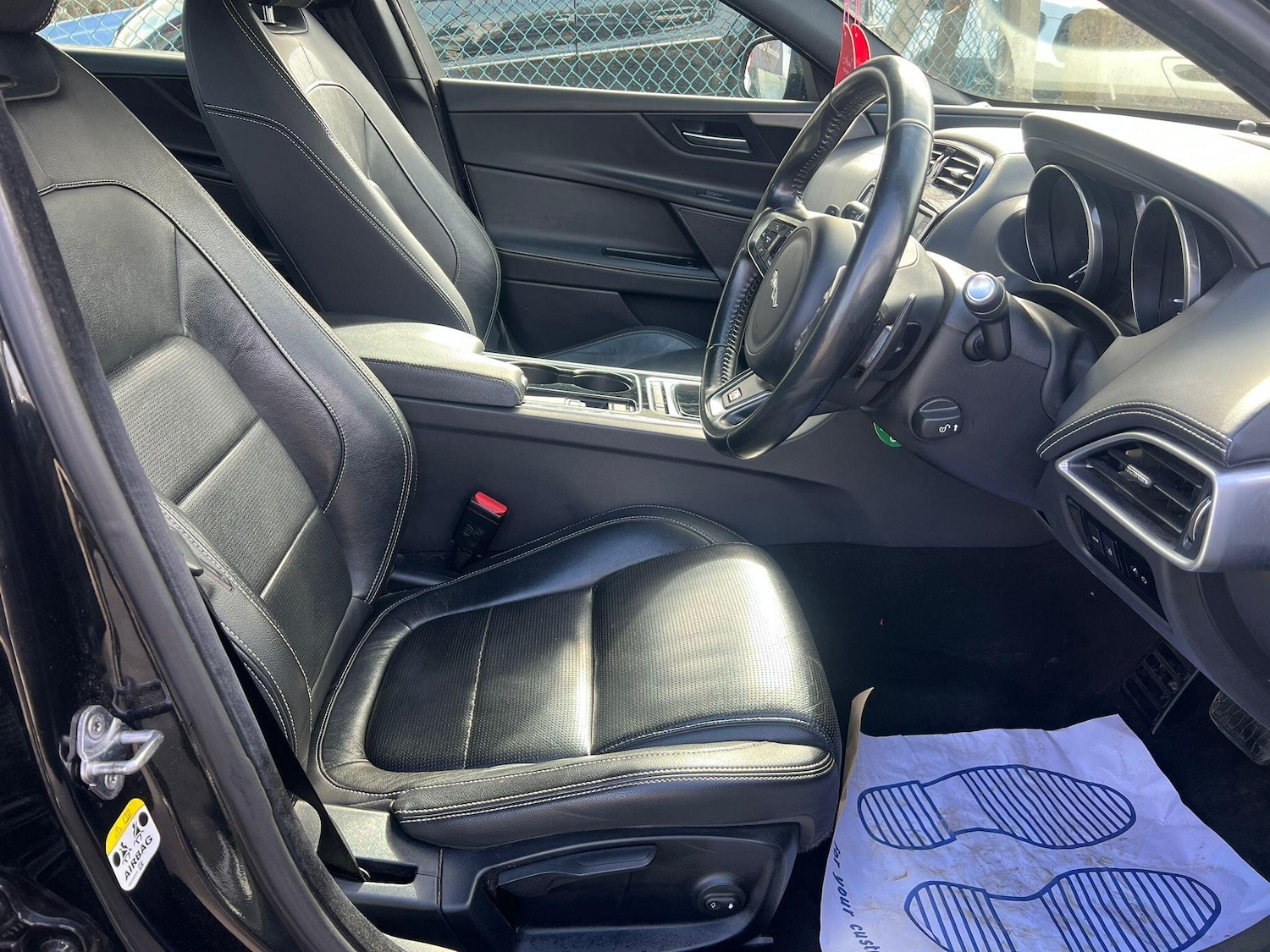 Used Jaguar XE 2018 for sale - 78035177: Photo 11