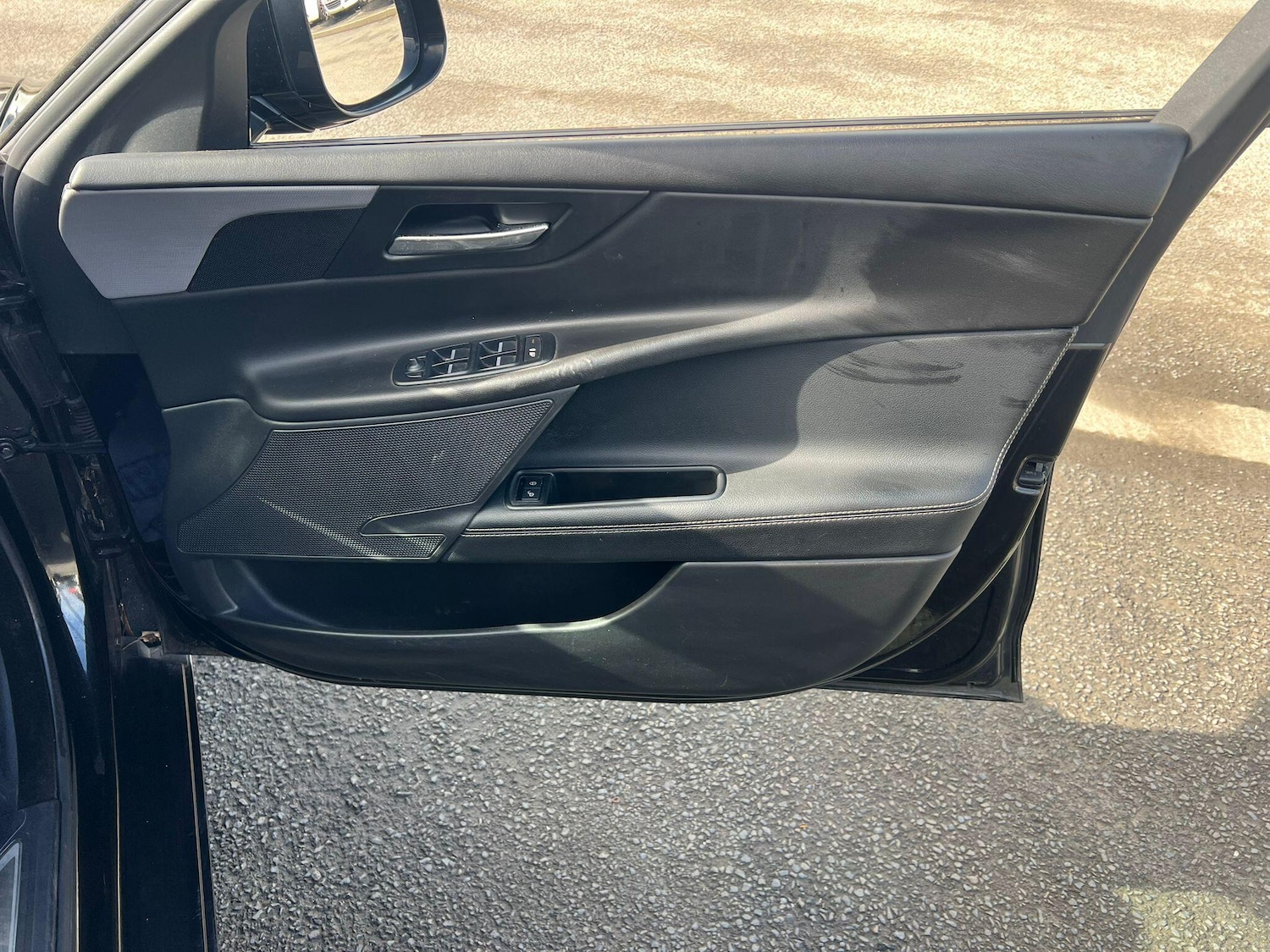 Used Jaguar XE 2018 for sale - 78035177: Photo 16