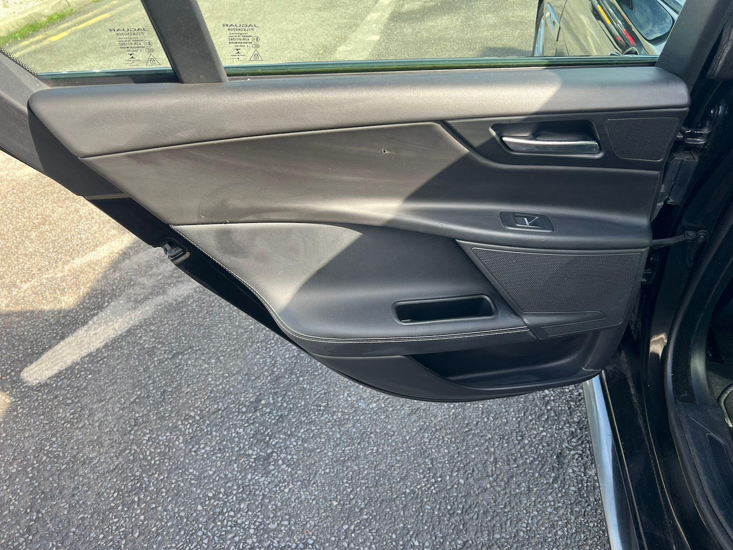 Used Jaguar XE 2018 for sale - 78035177: Photo 18