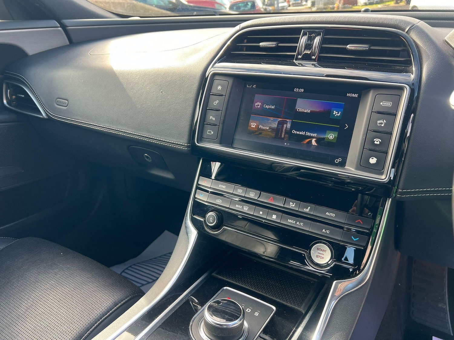 Used Jaguar XE 2018 for sale - 78035177: Photo 23