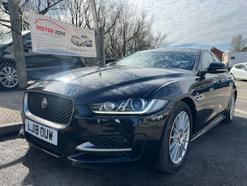 Used Jaguar XE 2018 for sale - 78035177: Photo