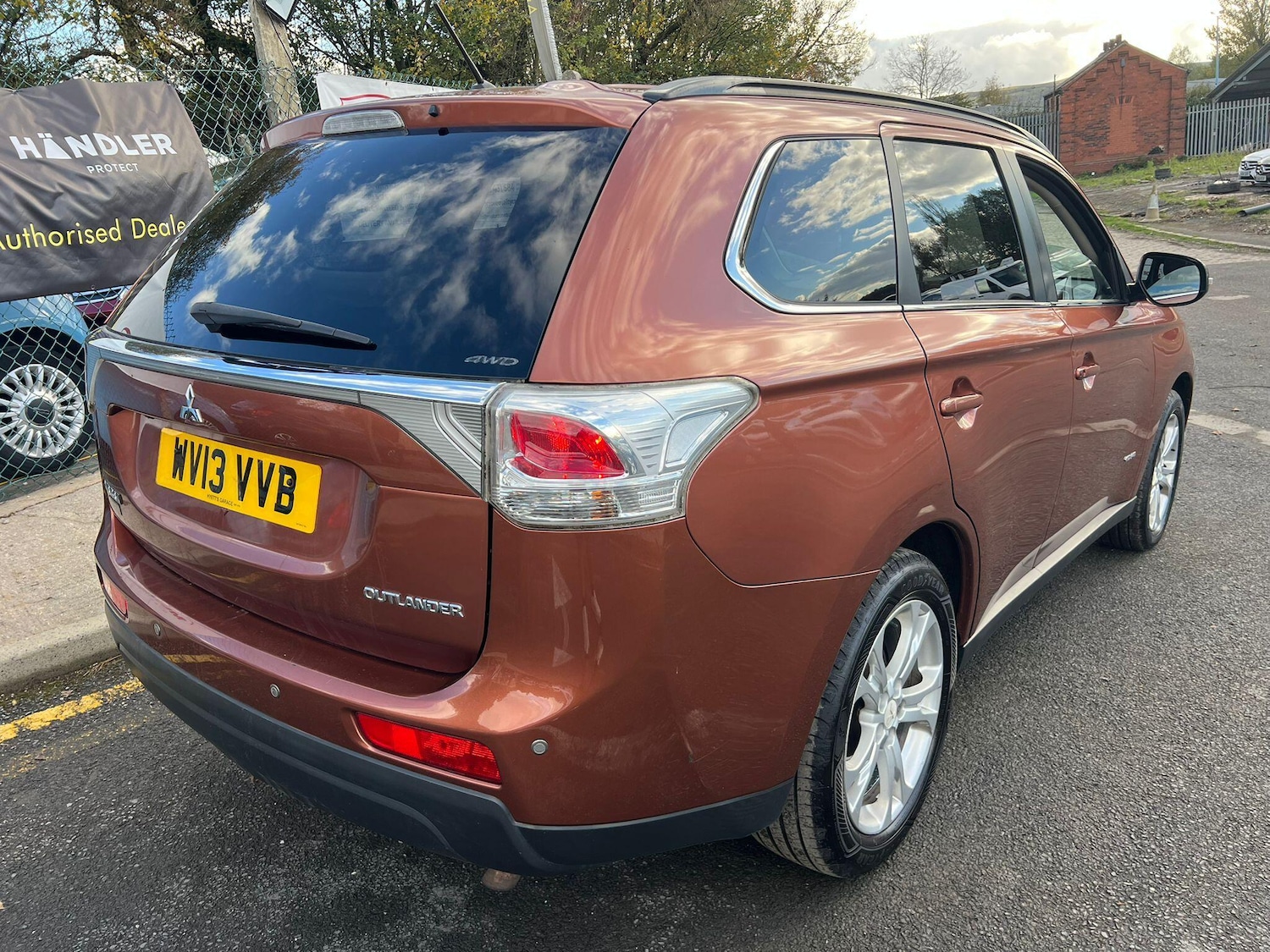 Used Mitsubishi Outlander for sale - 76823987: Photo 7