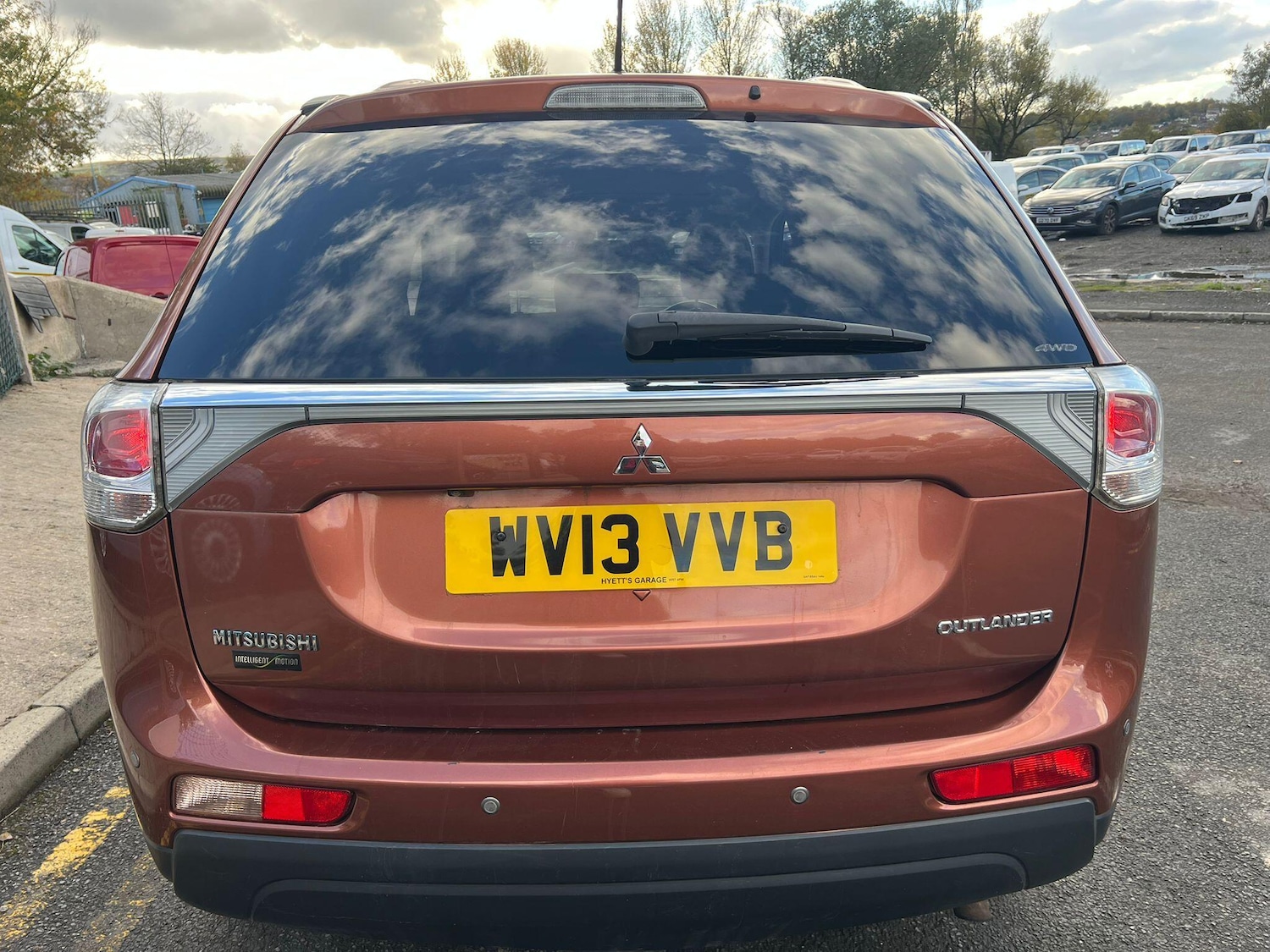 Used Mitsubishi Outlander for sale - 76823987: Photo 8