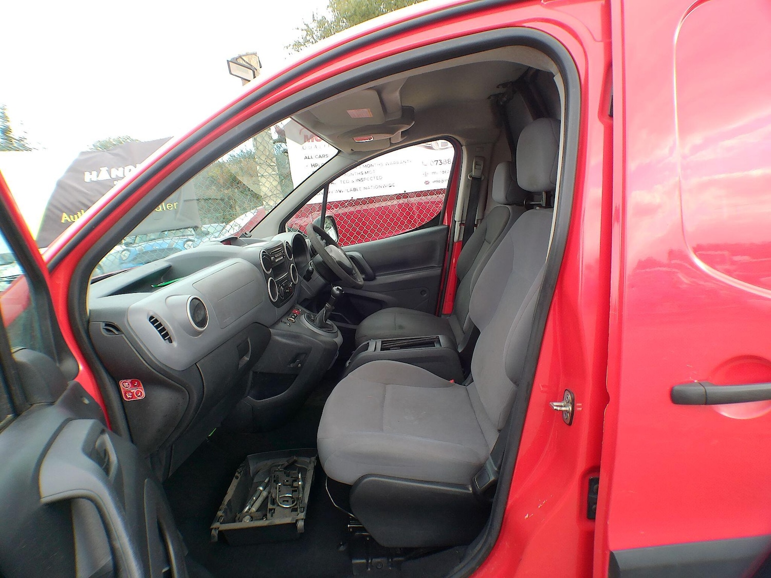 Used Peugeot Partner 2012 for sale - 76825216: Photo 19