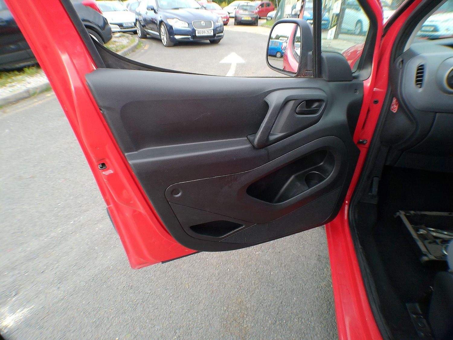 Used Peugeot Partner 2012 for sale - 76825216: Photo 23