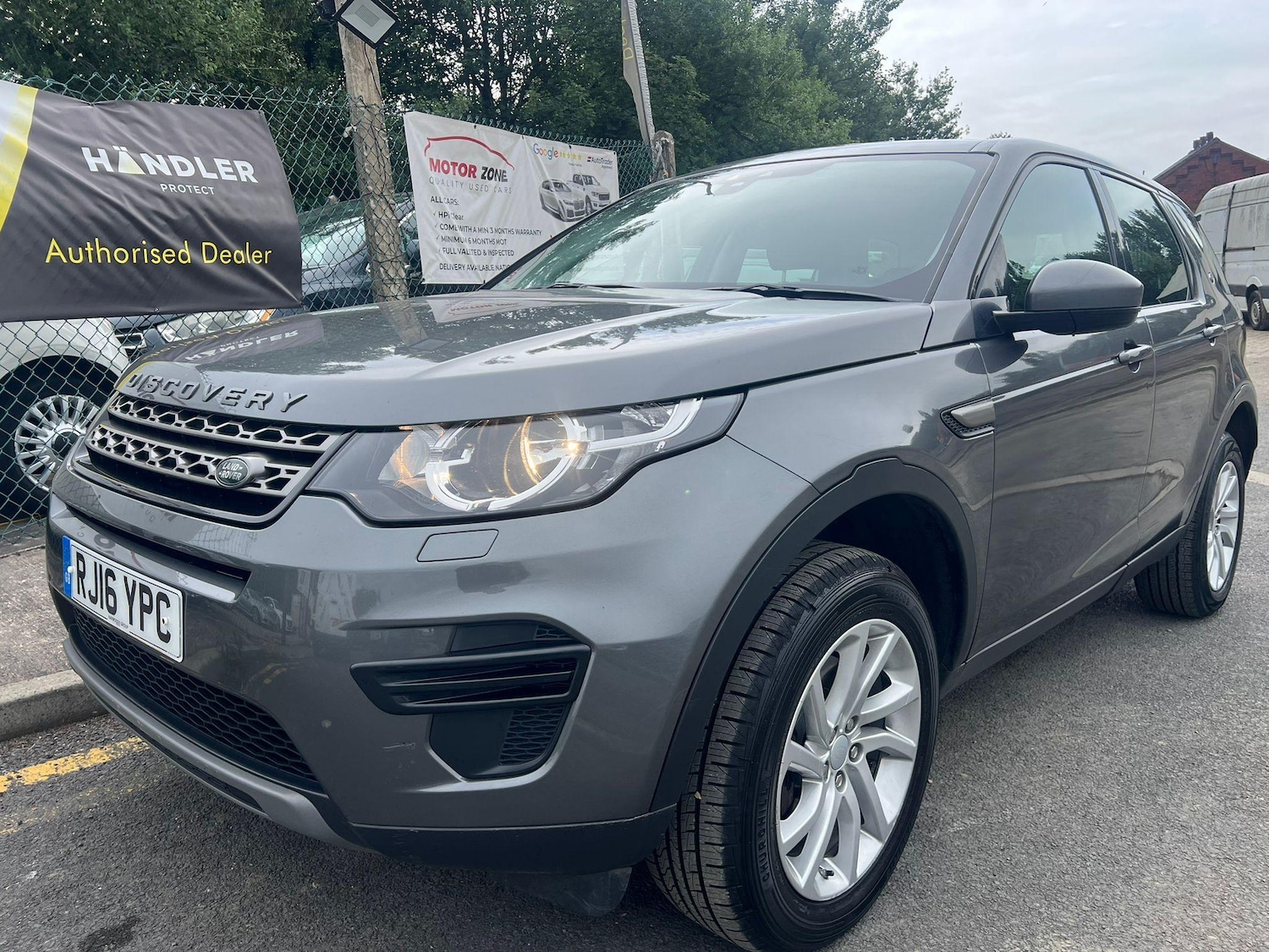 Used Land Rover Discovery Sport 2016 for sale - 76743351: Photo 9