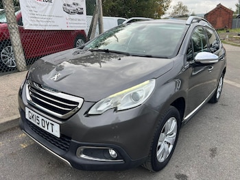 Used Peugeot 2008 2015 for sale - 76825026: Photo