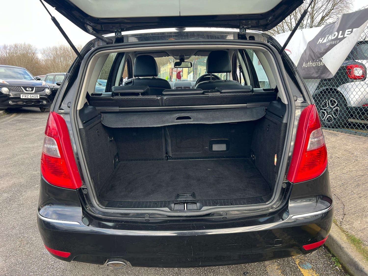 Used Mercedes-Benz A-Class 2010 for sale - 77658697: Photo 8