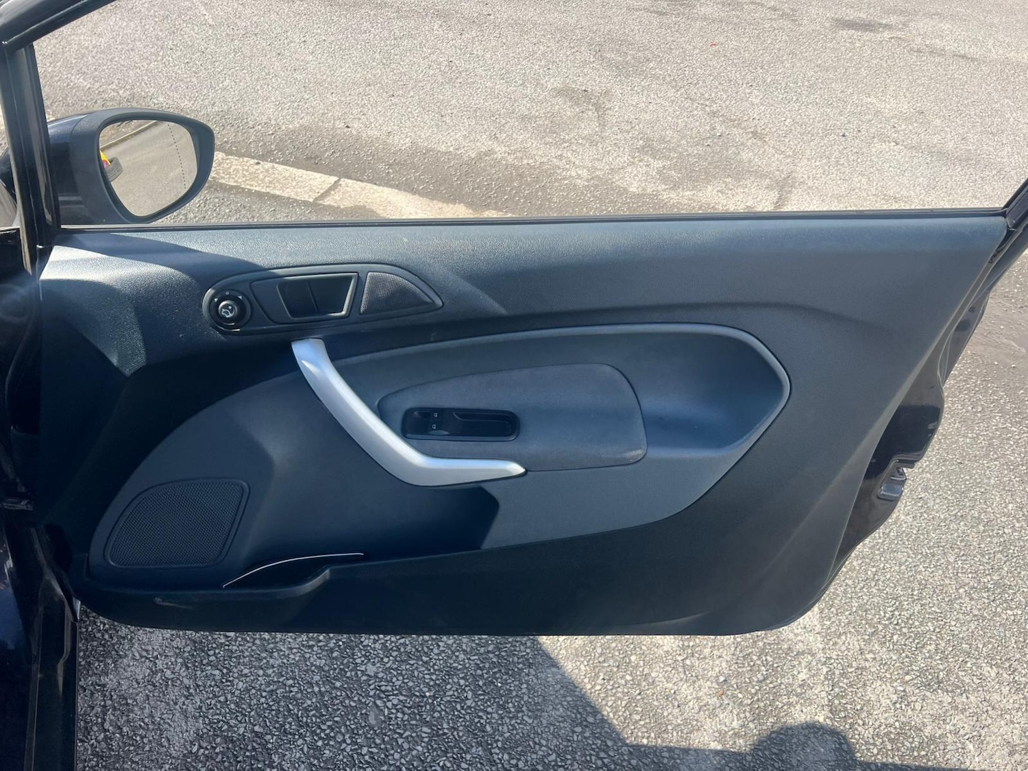 Used Ford Fiesta 2010 for sale - 76742424: Photo 16