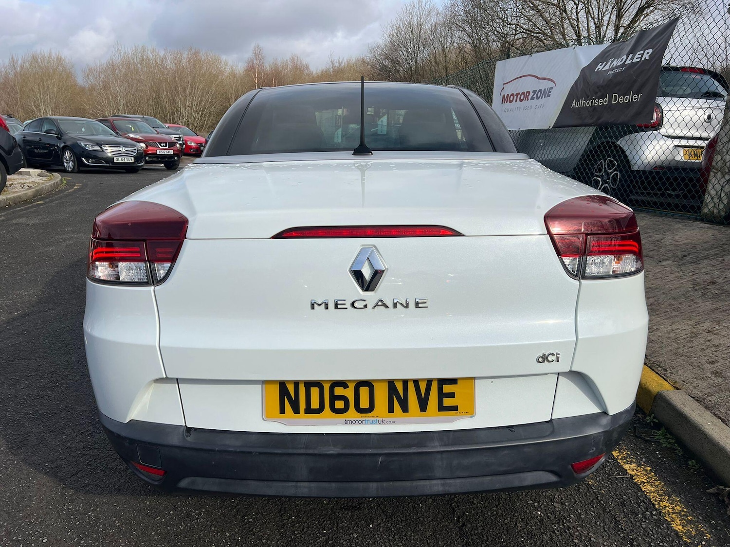 Used Renault Megane 2010 for sale - 77658356: Photo 10