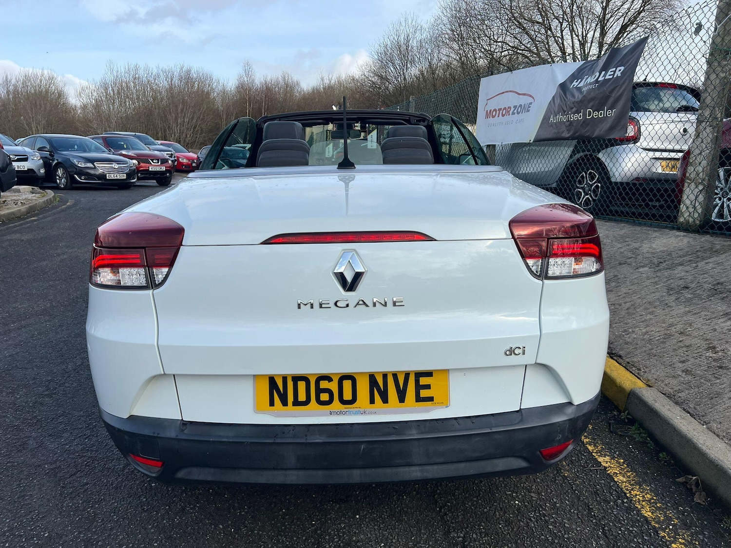 Used Renault Megane 2010 for sale - 77658356: Photo 11