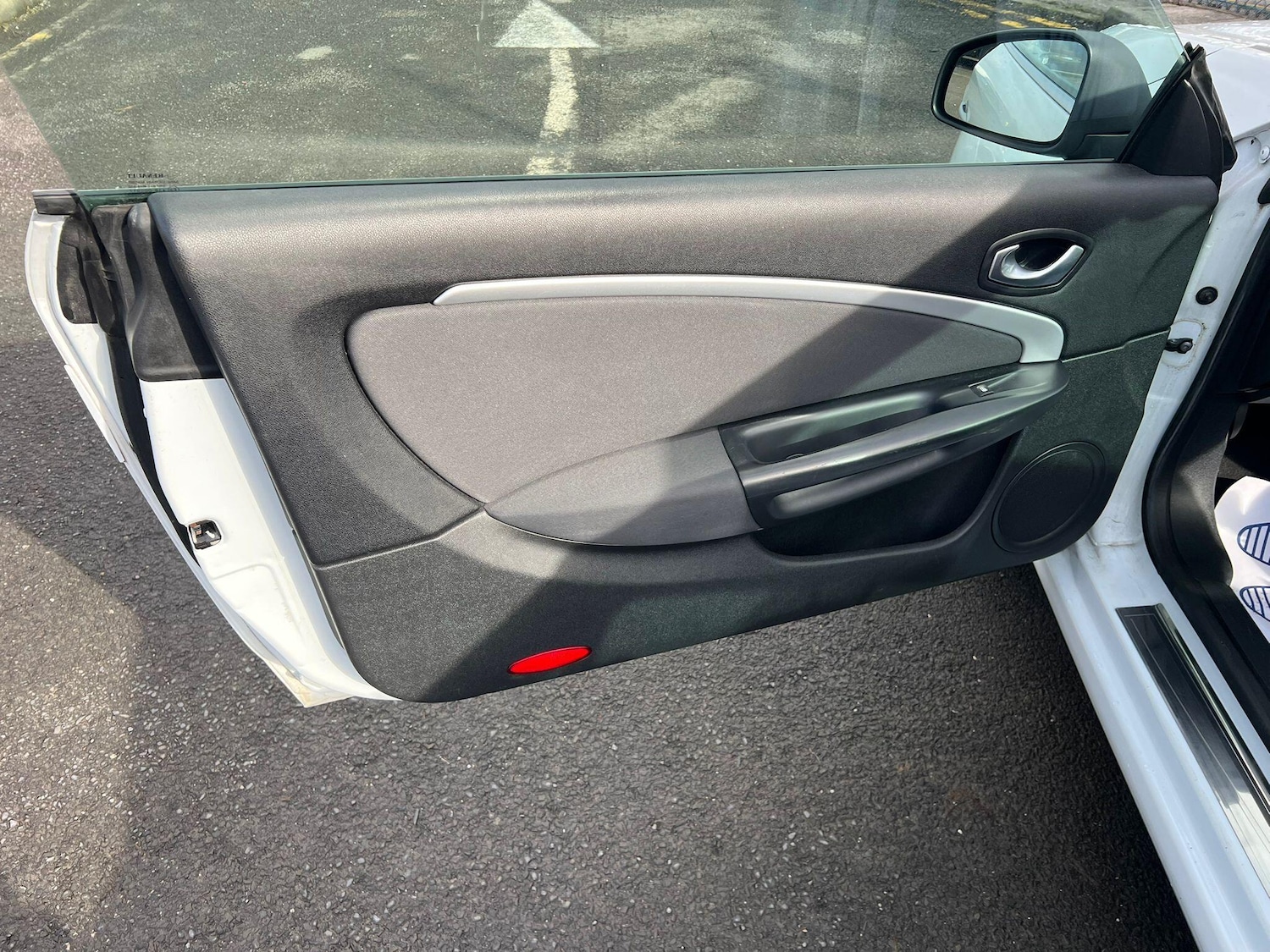 Used Renault Megane 2010 for sale - 77658356: Photo 17